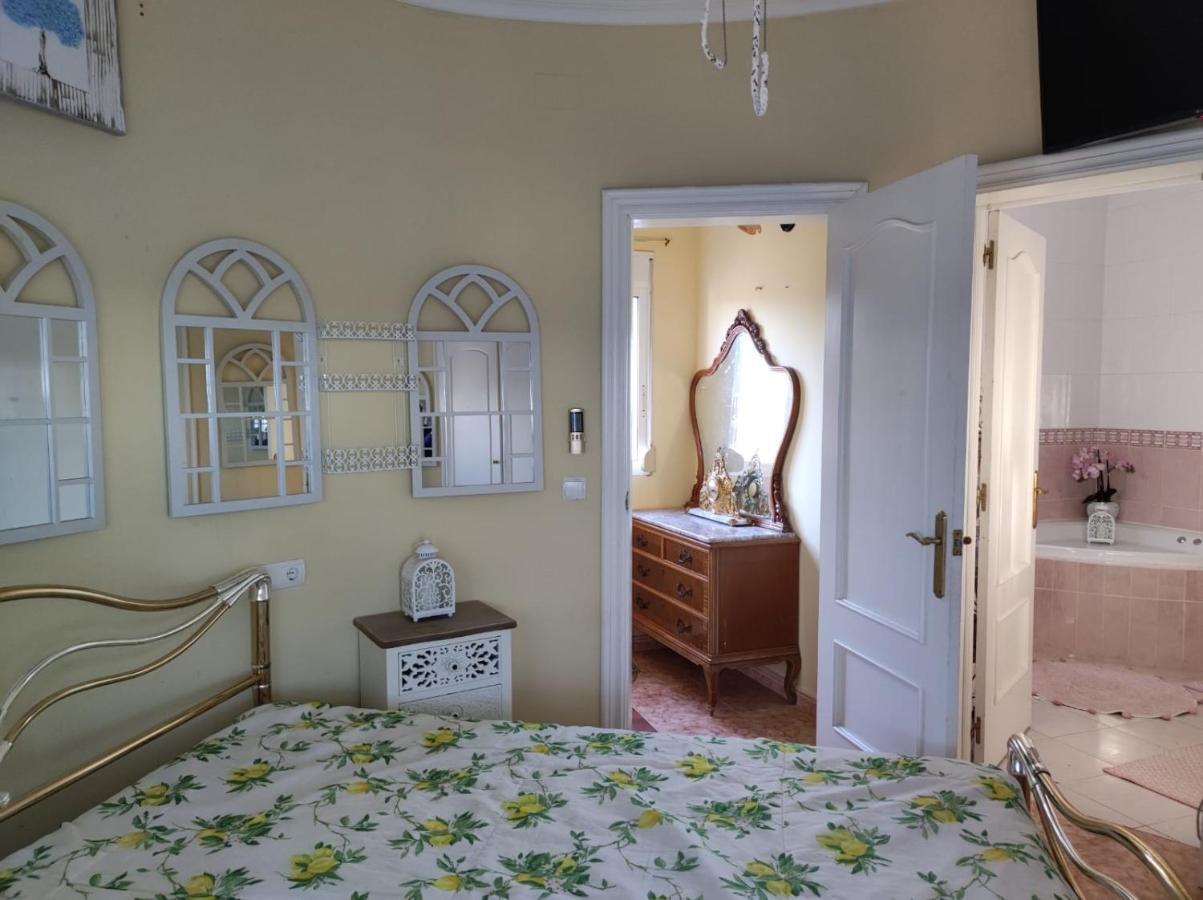 MontroyChateau Angelique别墅 外观 照片
