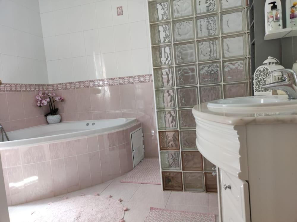 MontroyChateau Angelique别墅 外观 照片